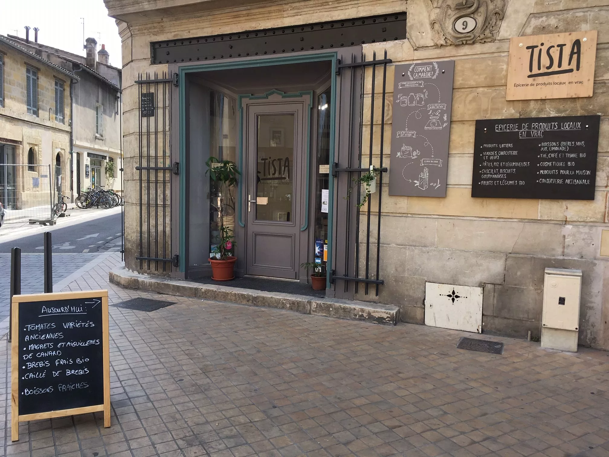 L'épicerie bordelaise Tista